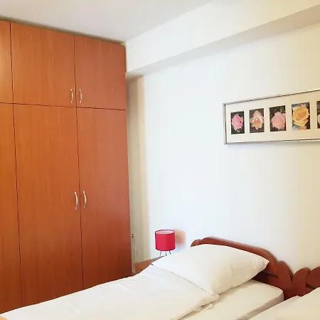 公寓 Mrkonja 马图利