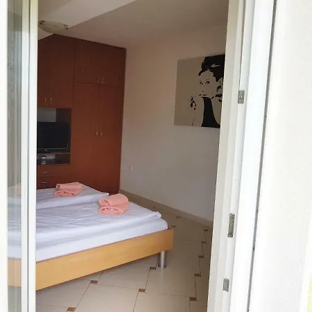 Mrkonja 公寓 马图利