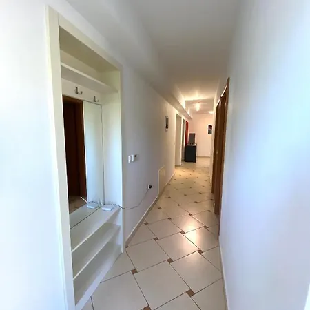 Mrkonja アパート