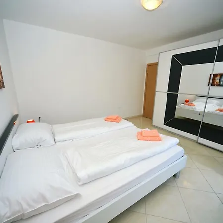 アパート Mrkonja *